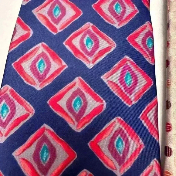 NWT Lot Of 2 Geoffrey Beene Ties Silk-Tan With Polka Dots, Blue With Red Design - Picture 3 of 11